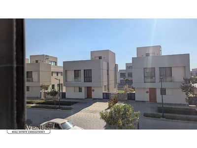 4 Bedroom Villa for Sale in Shorouk City, Cairo - WhatsApp Image 2025-10-19 at 3.36. 21 PM. jpg 4 Bedroom Villa for Sale in Shorouk City, Cairo - WhatsApp Image 2025-10-19 at 3.36. 21 PM. jpg