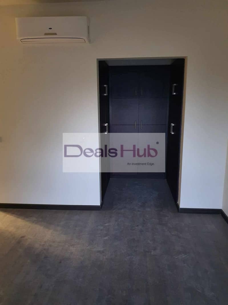 8 WhatsApp Image 2025-10-23 at 4.31. 34 PM. jpeg