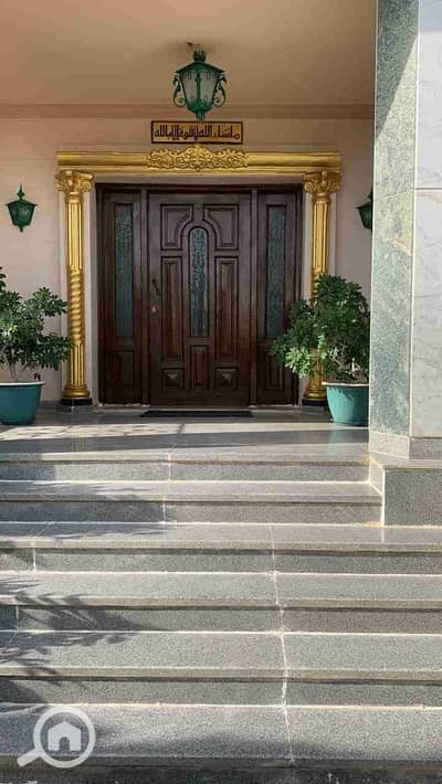 8 Bedroom Villa for Sale in Sheikh Zayed, Giza - IMG-20250925-WA0013(1). jpg