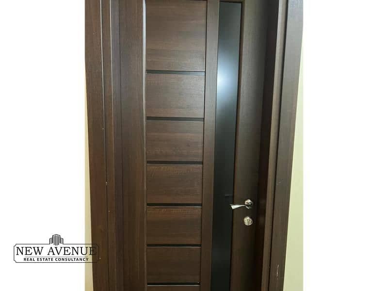 5 WhatsApp Image 2025-10-02 at 5.29. 05 PM (1). jpg