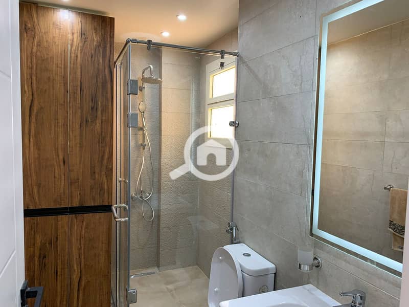 6 WhatsApp Image 2025-10-22 at 16.14. 46_de73fd1c. jpg