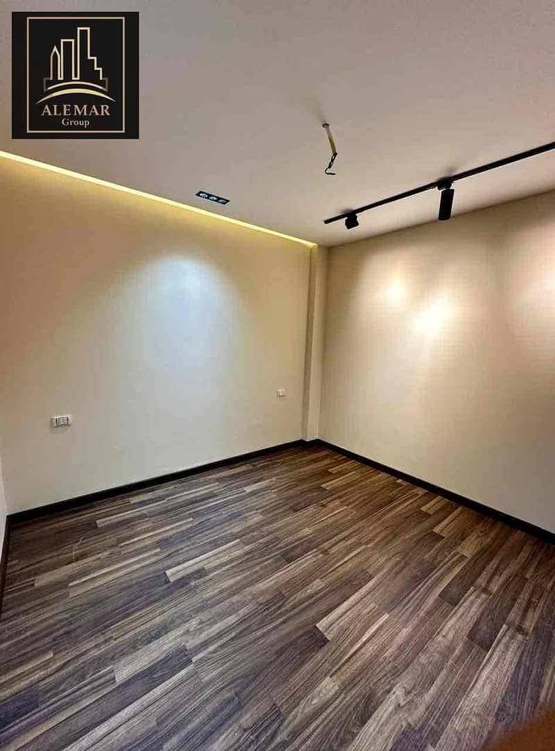 11 bfeb2e24-8d6e-448b-a845-49445468b2b8. jpg