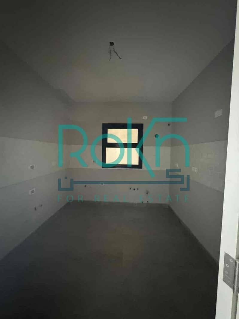 15 7f181f6e-8d94-4f38-ad5d-529ff94d4890. jpg