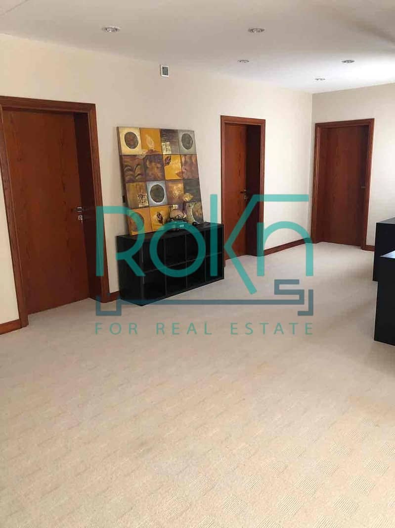 6 25690e81-2226-46a4-bdda-bf93caebdb52. jpg