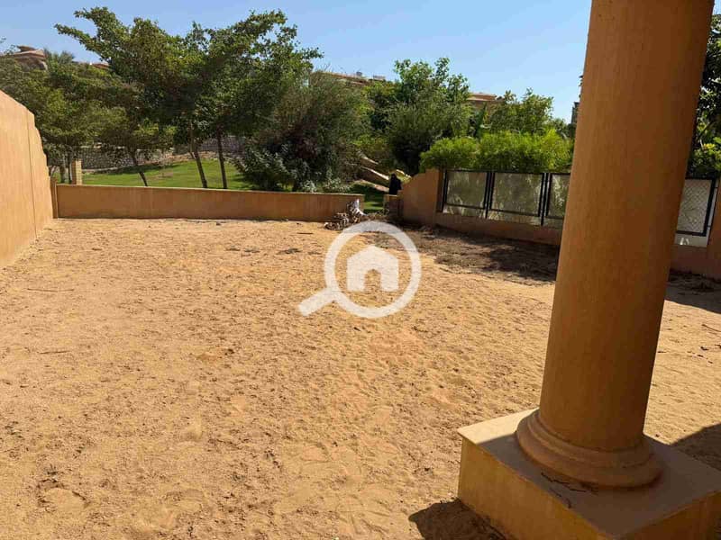 1000555385. jpg 1000555385. jpg