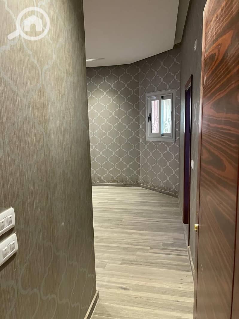 5 WhatsApp Image 2025-10-22 at 20.57. 32_9ac7ae23. jpg