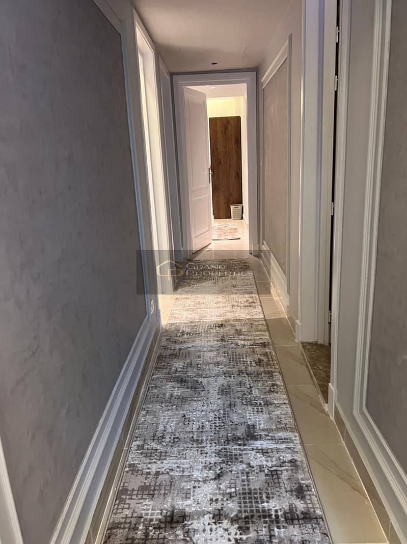 7 5057c09e-d90e-4b1d-984e-e58308e8ea28. jpg