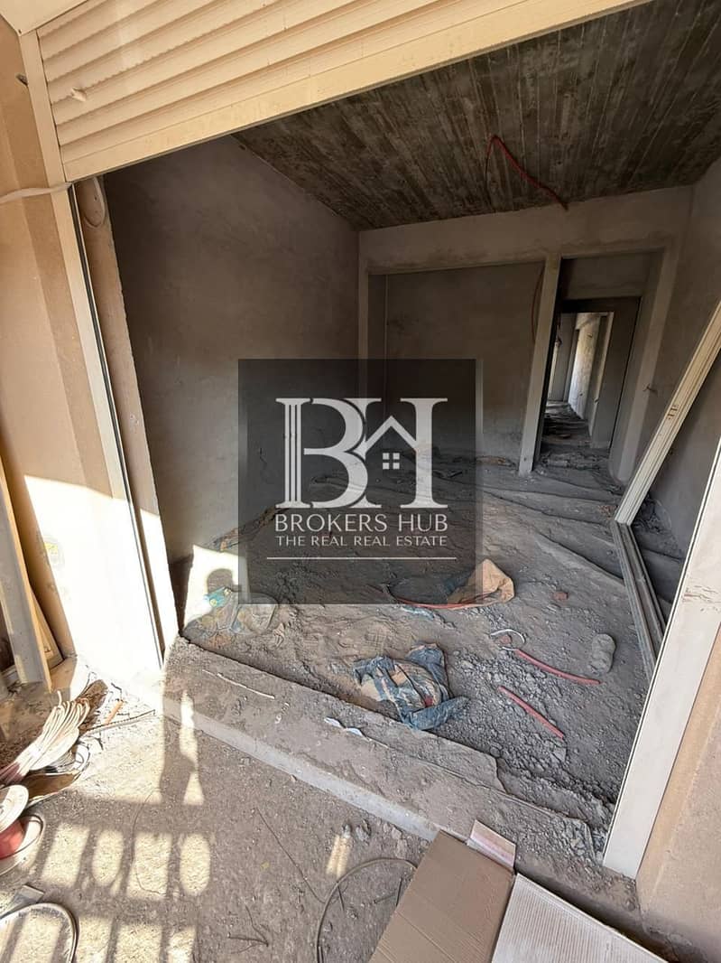 4 015c8c2f-90f5-48c0-b3f8-c54a0445fa11. jpeg