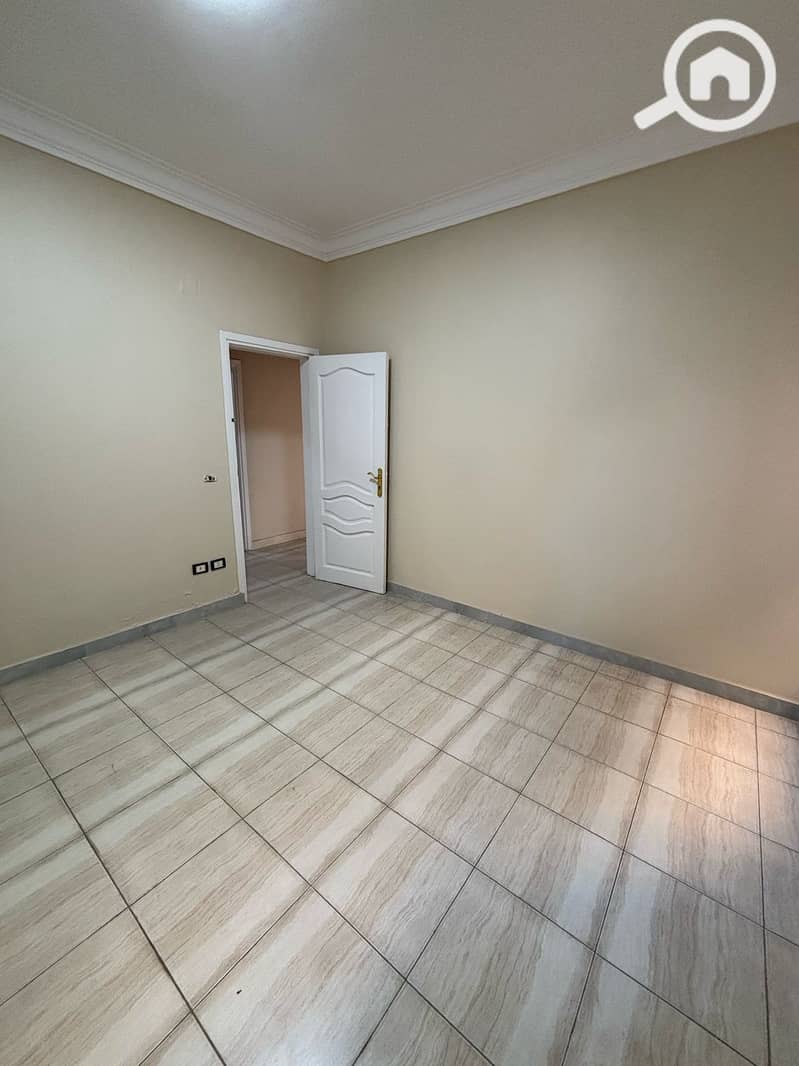 2 WhatsApp Image 2025-10-22 at 17.51. 38_71b72446. jpg