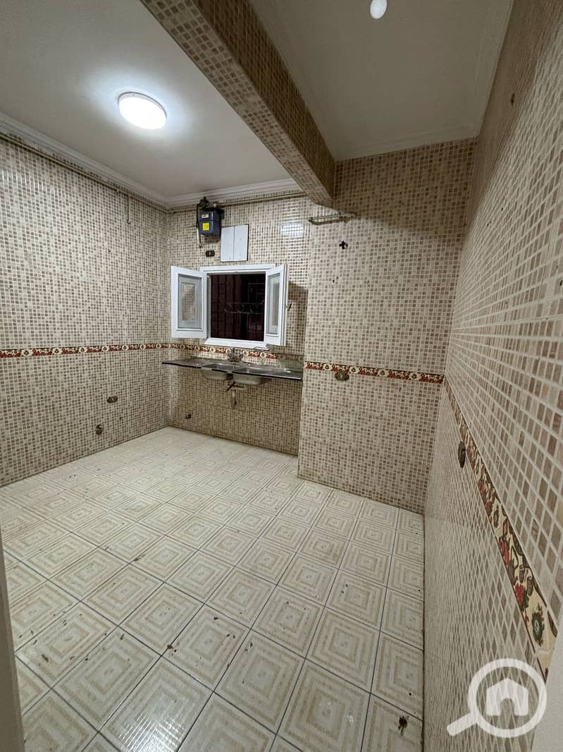 3 WhatsApp Image 2025-10-22 at 17.51. 38_55334fd2. jpg