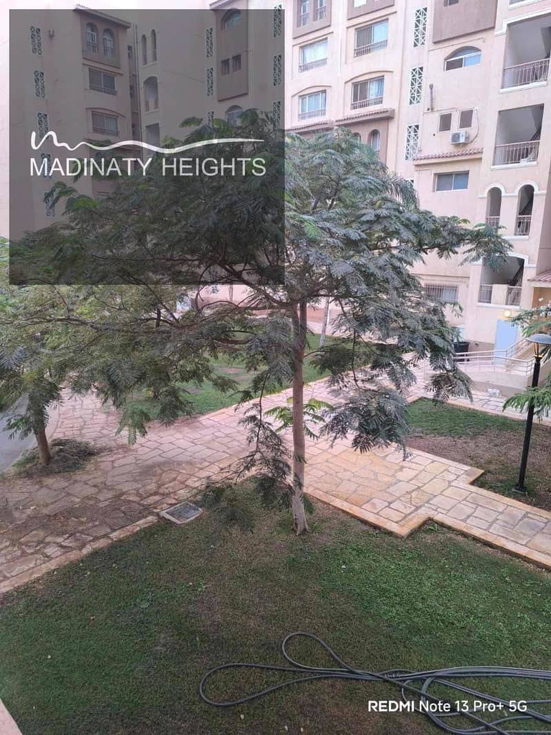 8 e423004e-6b33-41f5-ba06-fc78c1ba8954. jpg