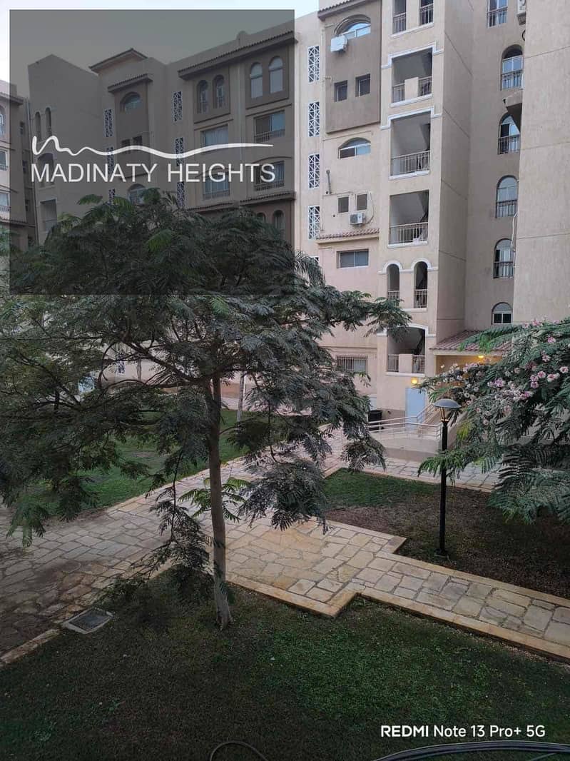 9 9e702d24-7e56-4560-a169-7d99079ce910. jpg