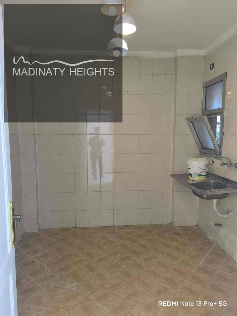 19 8b5ecf21-2168-4592-ac3b-30b70bcd6745. jpg