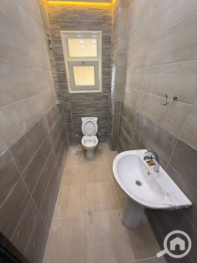 11 WhatsApp Image 2025-10-23 at 18.29. 50_b1c2b976. jpg