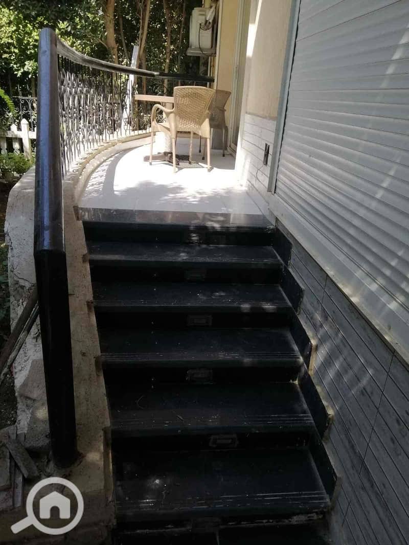 10 733e5e09-328a-4628-a70f-1f1ecfc9bc1a. jpg