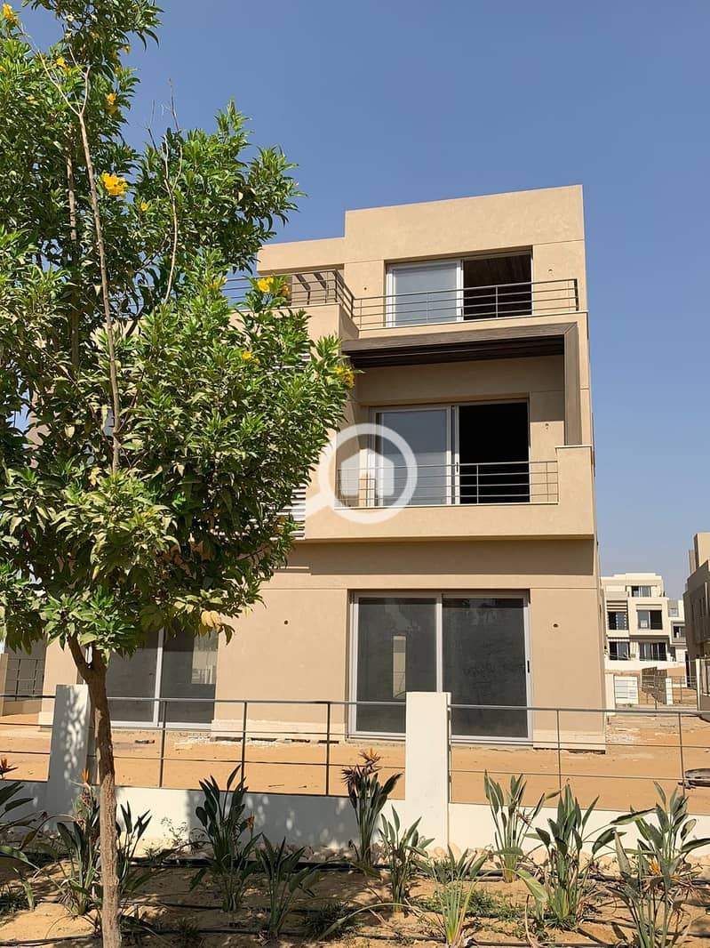 7 e99e6832-5df4-4850-a646-39e6a72406c9. jpg