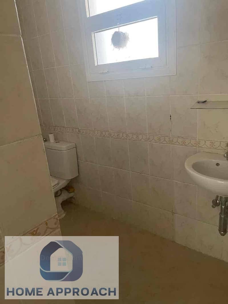 2 9a8cbef0-3e29-42b9-b6a9-ff8adaf23792. jpg