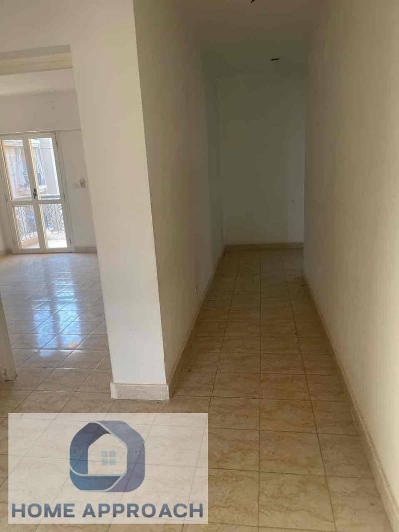 4 221b4947-e97e-49a1-946e-58ee00c11993. jpg