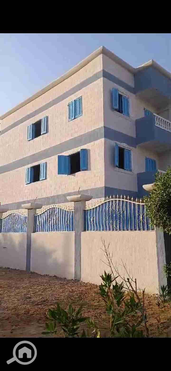 7 Screenshot_20251023_204854_com. whatsapp. w4b. jpg