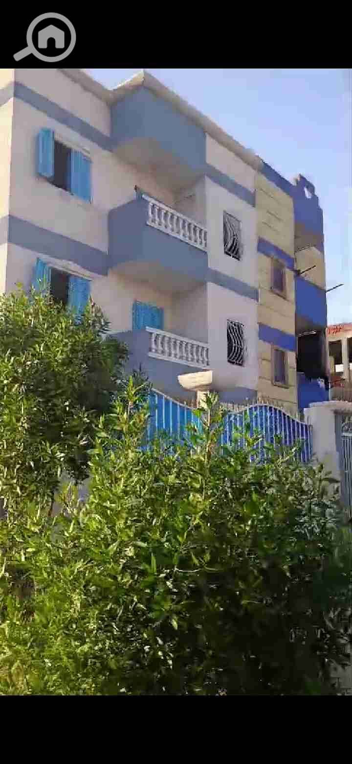 11 Screenshot_20251023_204858_com. whatsapp. w4b. jpg