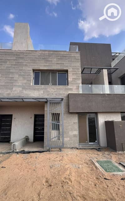 4 Bedroom Townhouse for Sale in 6th of October, Giza - 1000658942. jpg 4 Bedroom Townhouse for Sale in 6th of October, Giza - 1000658942. jpg