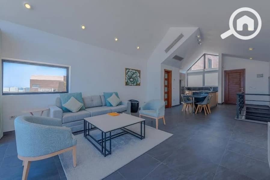 13 496219840_1926675984405304_2060654728617064328_n. jpg