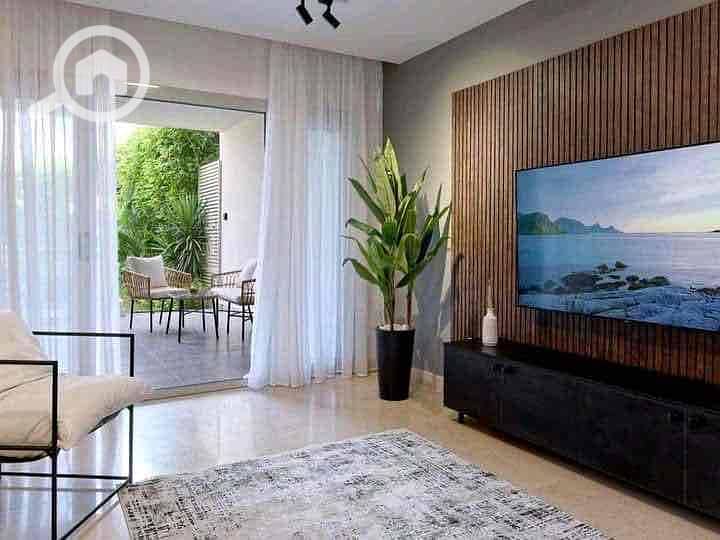 10 03882338-9a34-41b9-bafd-2298be93c21d. jpg