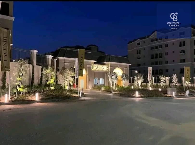 10 c8f92443-d6a1-46f9-bc70-1f20269c262f. jpg