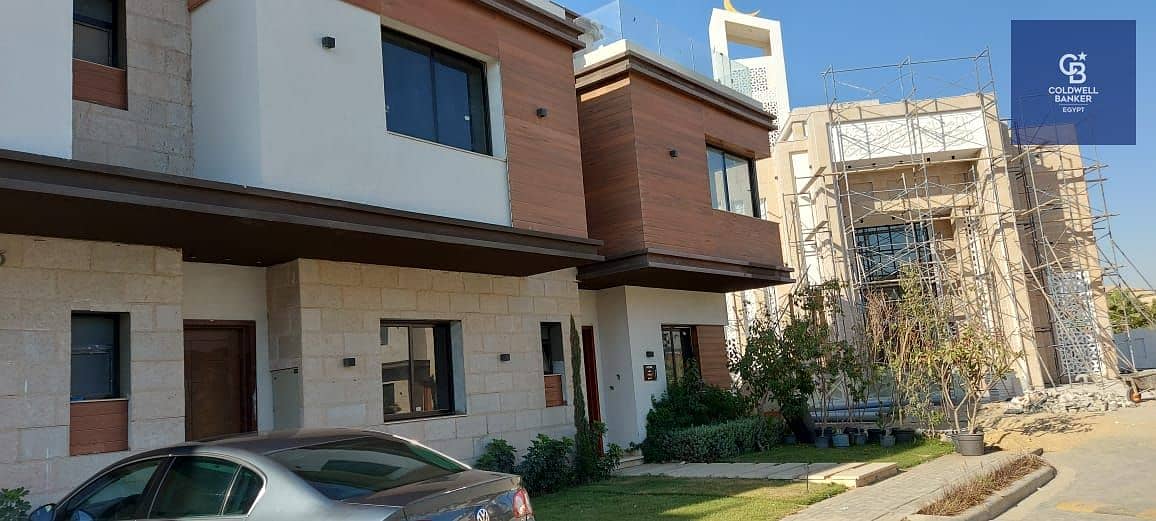 4 9576ed3c-85fc-4aaf-8446-9d2706fcd3a1. jpg