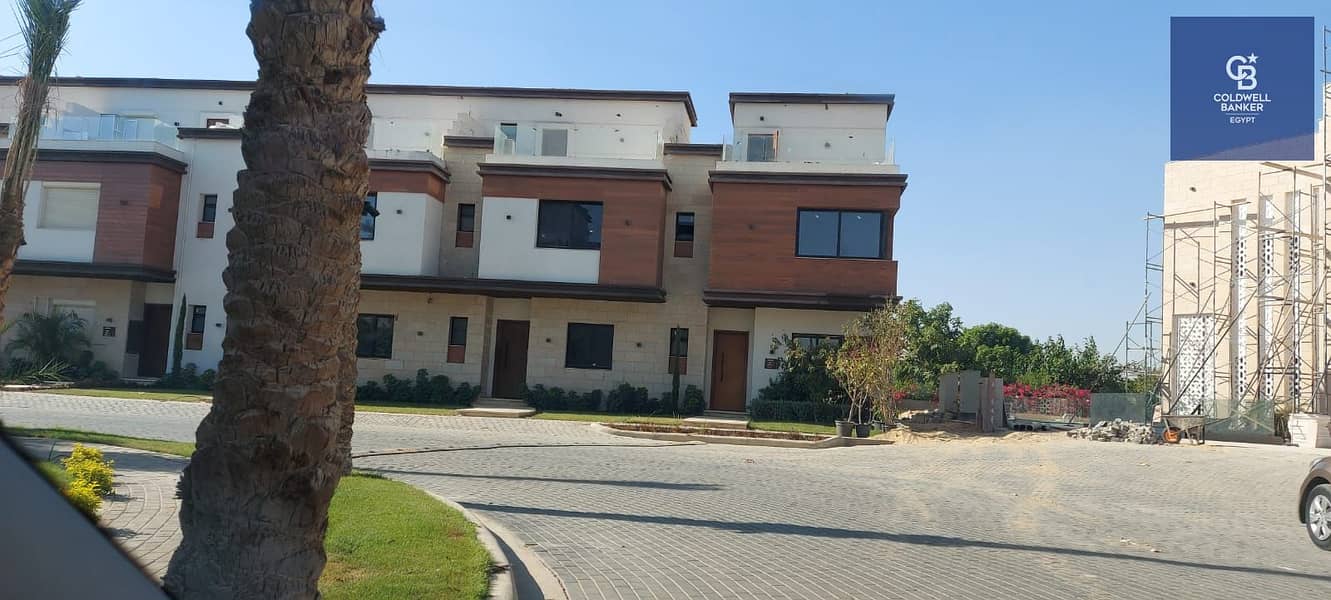 5 cd65902d-50c5-4453-bb0a-662d668ea215. jpg