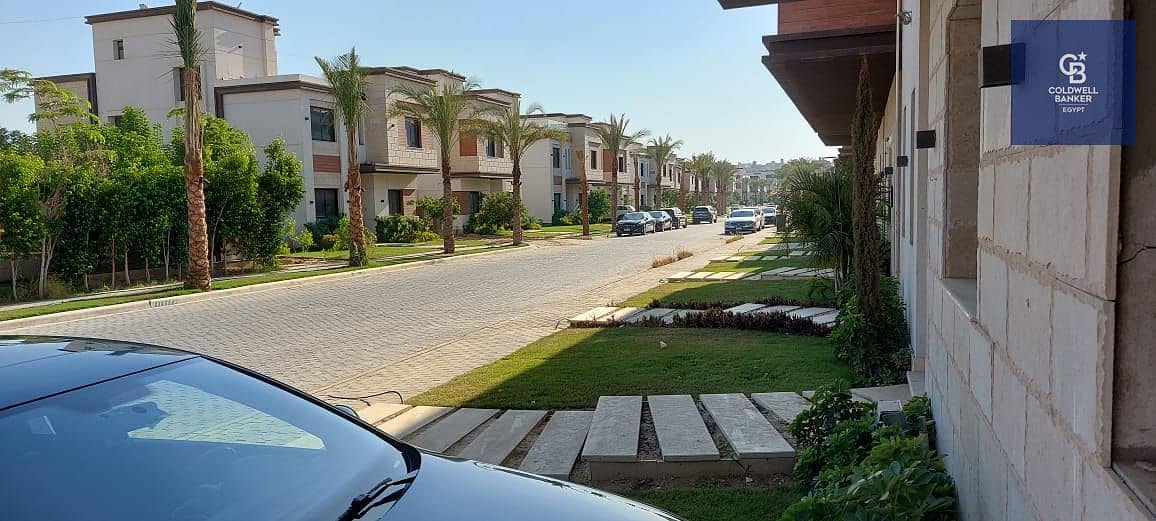 6 2af92f1a-9e00-41b6-9b41-5ee9eafdc2df. jpg