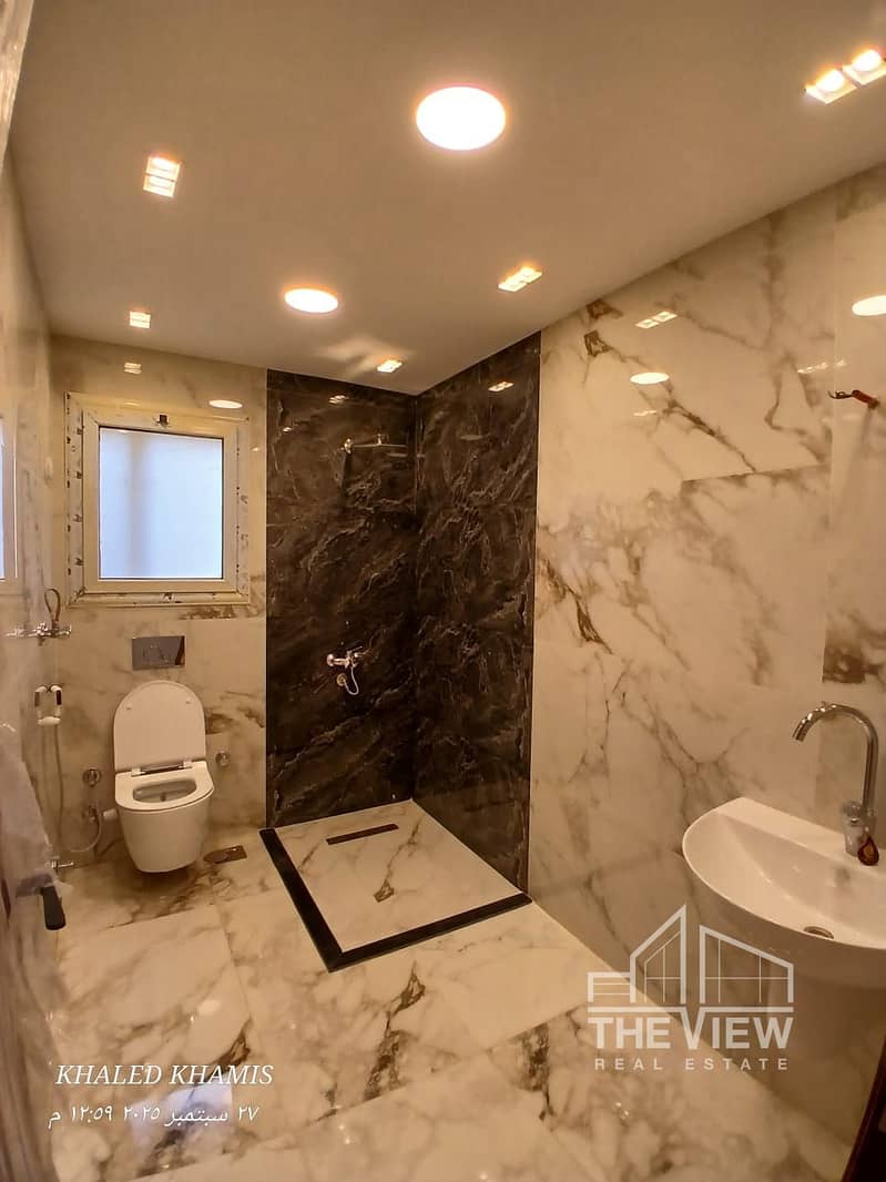 6 WhatsApp Image 2025-09-27 at 22.31. 42_144fd492. jpg