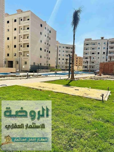 4 Bedroom Penthouse for Sale in Hadayek October, Giza - 1000269431. jpg