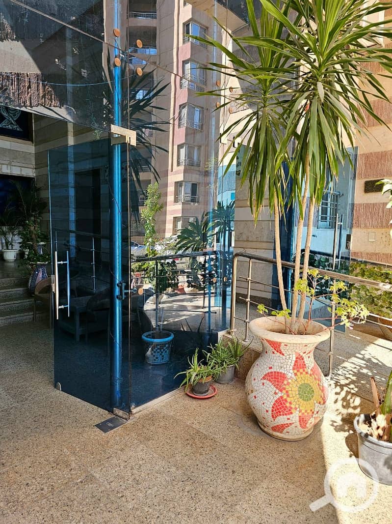 3 5e2927d6-c9ee-4bd7-b014-5bb5f69589e1. jpeg