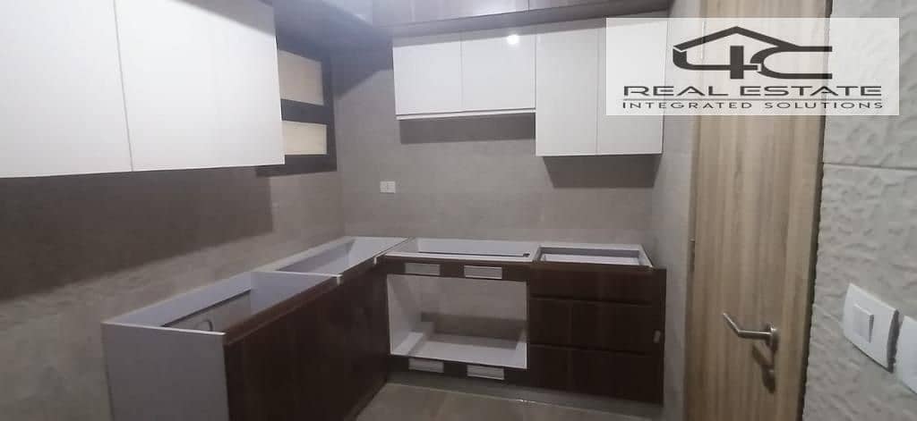 3 WhatsApp Image 2025-10-23 at 11.36. 09 PM. jpeg