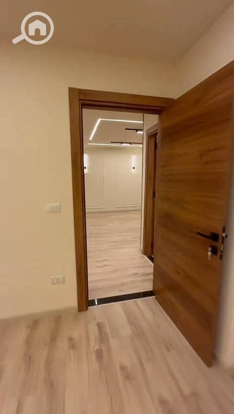 2 4fe38d97-76bf-4afb-ad47-9410f0849755. jpg