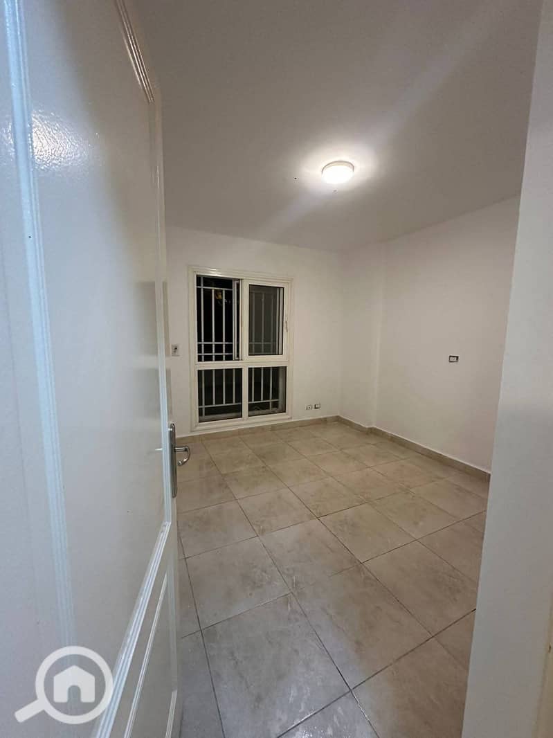 4 ab2c90a7-d367-4ad5-8da4-0c7898a34cb4. jpg