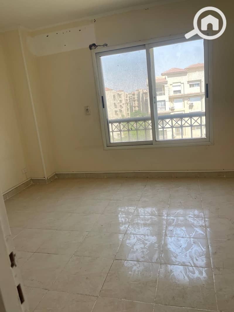 3 3ef387c1-5a4b-4b4c-8560-8fee62673623. jpg