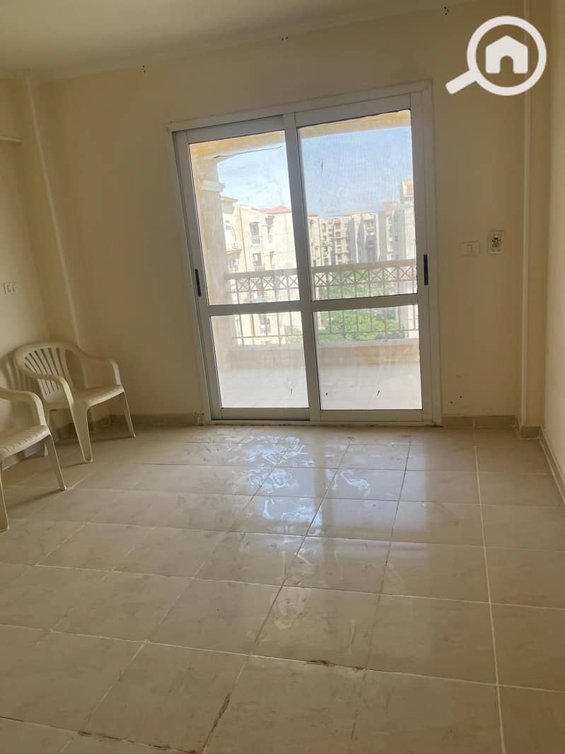 13 e32e4f8f-e2e5-4f3a-b1cb-aec7388ebe39. jpg