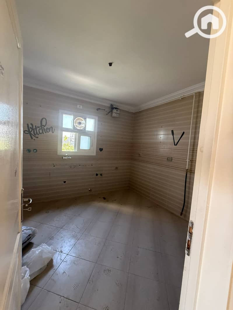 7 26e053e1-5e65-477f-ba18-8d14dea756ea. jpg