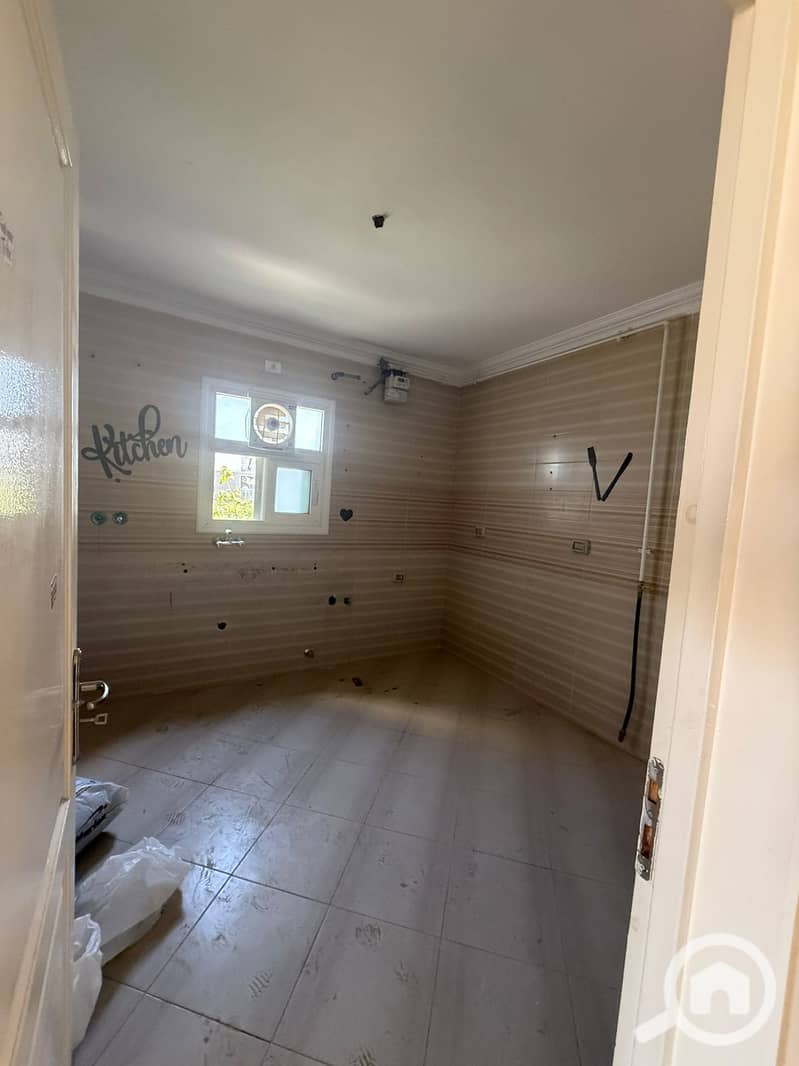 13 d51e0d1f-1381-4c01-b78c-0646ff0ab3a3. jpg