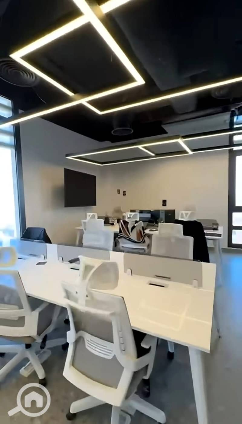 5 ce33e1ad-a785-4ac3-870a-747903d22f47. jpeg