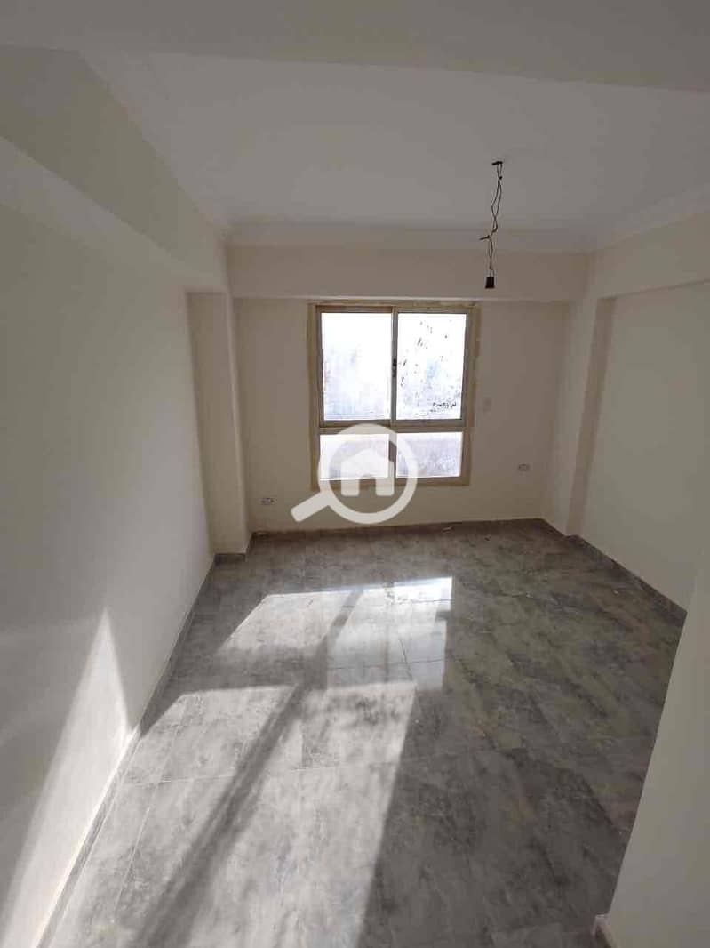 4 6c48a443-3569-4b9a-aec4-9612db6d7d30. jpg