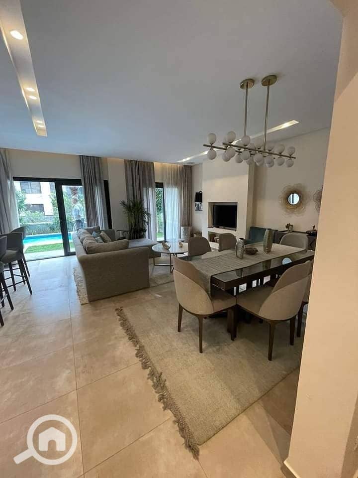 4 c127cdbf-3afd-418a-bbc9-cea0e8af8181. jpeg