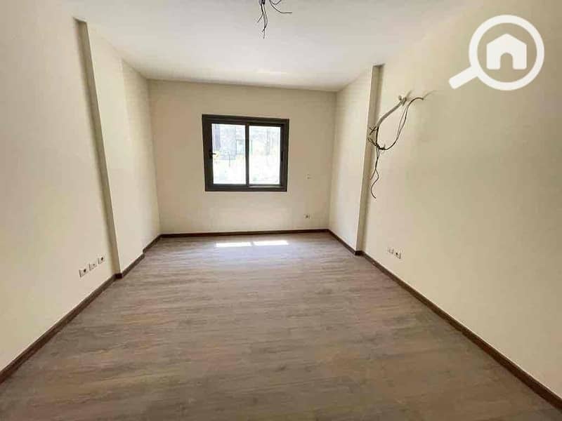 2 5ef08be2-1594-4f33-a191-9033ed046f81. jpg