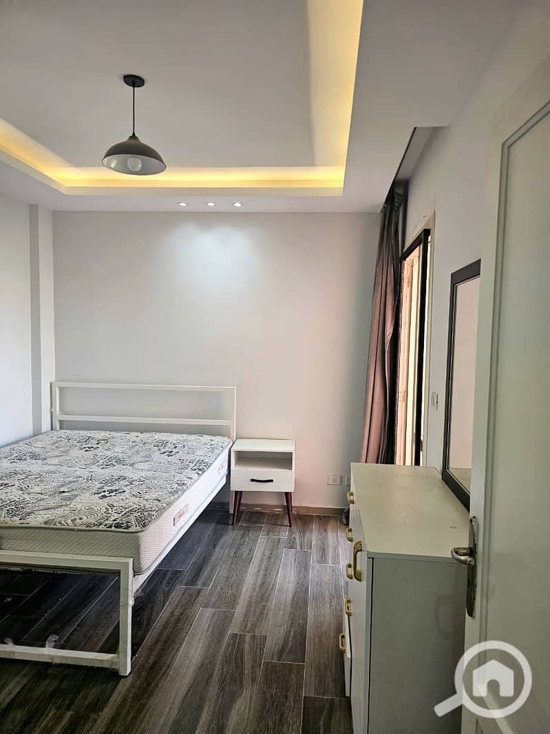 9 ee5ec3fc-04dc-4d3c-a8d3-ea53eda62972. jpg