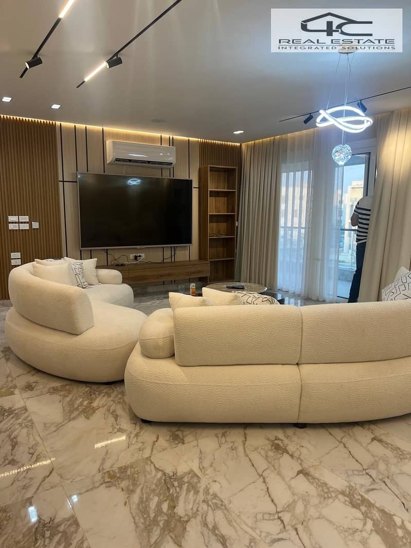 4 WhatsApp Image 2025-10-23 at 11.31. 08. jpeg