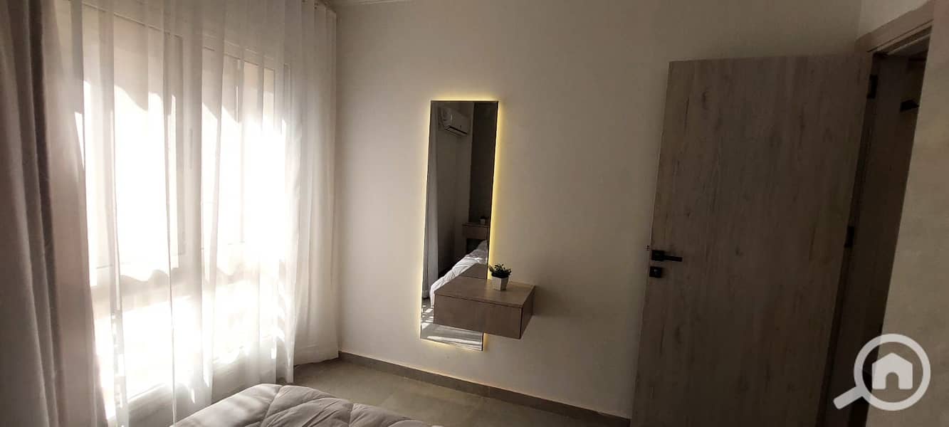 10 4b89ce2c-2e72-4355-849c-7ec89e4c879f. jpg