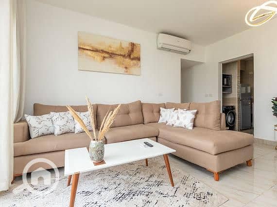 3 21cd8100-8777-4466-be14-c91237a5bf73. jpg