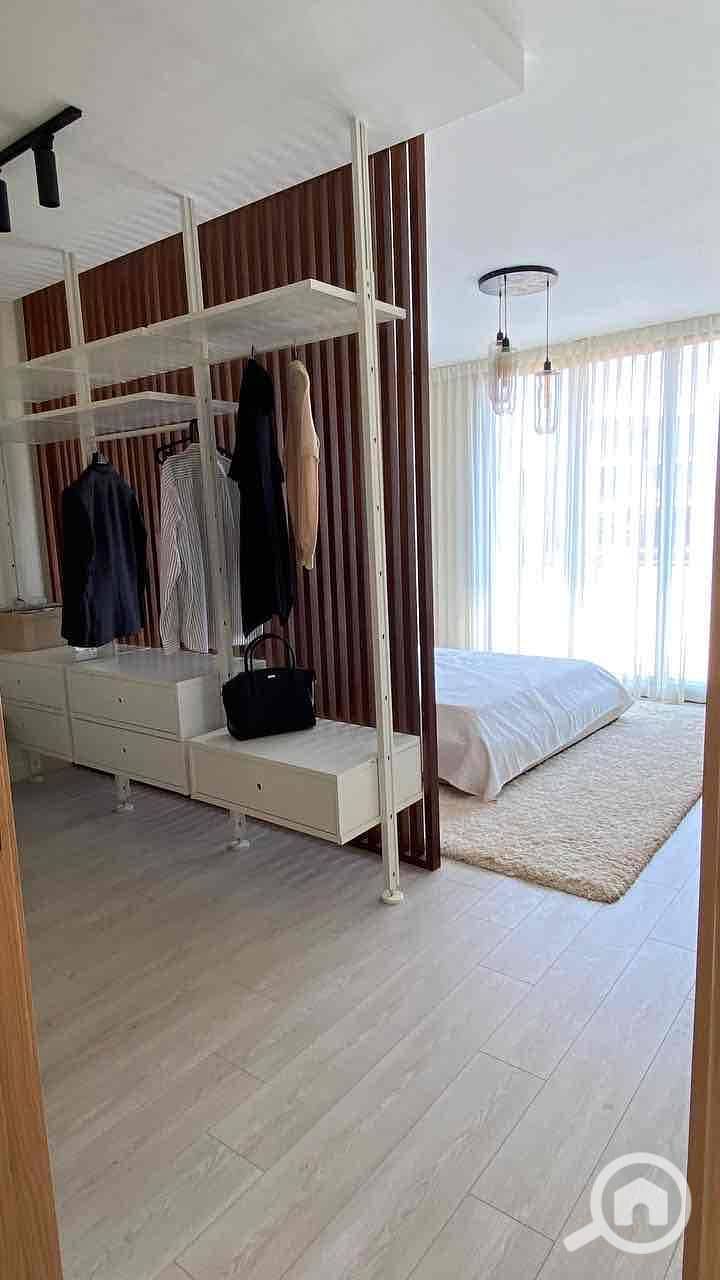 6 6894417c-f6a9-454b-b3a2-1c2ee8e73eb5. jpg